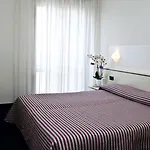 Hotell Bareta 3*