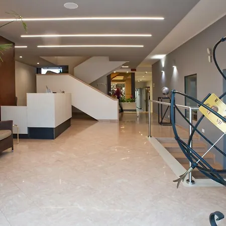 巴勒塔酒店 3* 卡尔迭罗